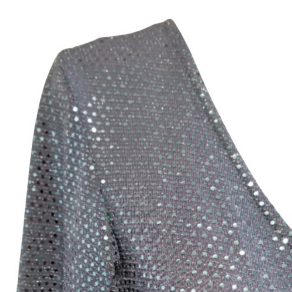 🆕️⬇️Olivia Matthews Silver Sequin Faux Wrap Dress - Picture 4 of 10